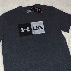 Under Armour t-shirt, men’s large